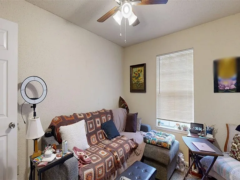 1209 Georgia St — Photo 10