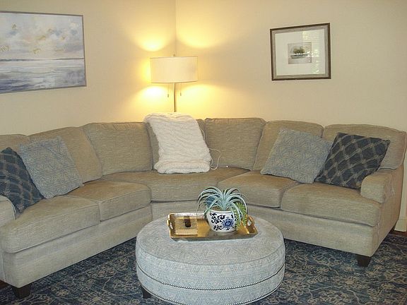 4th image of 4 Newford Ln