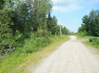 20 Meadow Brook Dr, Belgrade, ME 04917