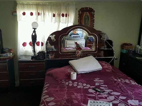 4th image of 925 Watson Ave