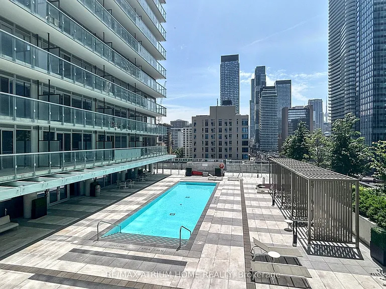 1 Gloucester St #715 — Photo 34