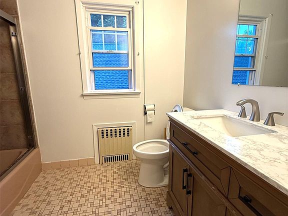 5th image of 413 Fort Washington Avenue