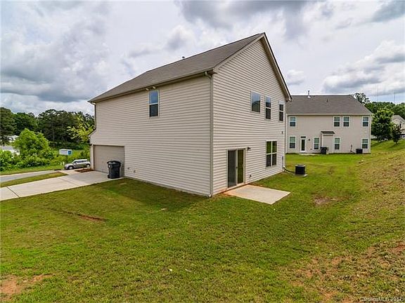 3rd image of 5063 Broad Leaf Ct #39