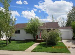 808 Lyon St, Laramie, WY 82072