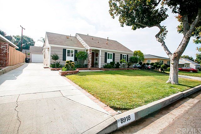 1st image of 8918 Calmosa Ave