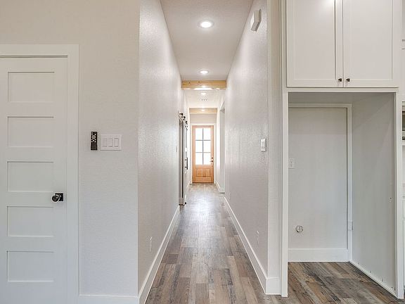 2nd image of 1406 Dorado Dr