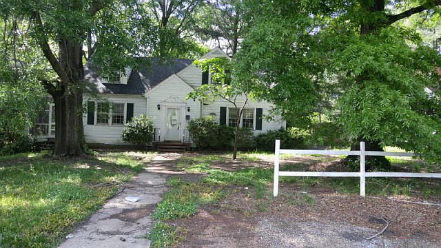 1st image of 515 N Lunenburg Ave