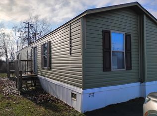 11 Riviera Courts Dr, Murray, KY 42071