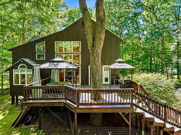 4th image of 41 Apple Rd