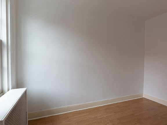 5th image of 617 Hudson St APT 3