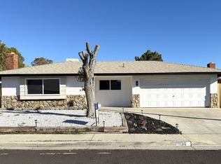 136 Rawhide Ln, Ridgecrest, CA 93555