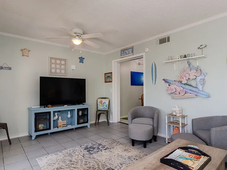 1004 Carolina Beach Ave S #B-4 — Photo 11