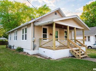 1203 Mechanic St, Pekin, IL 61554