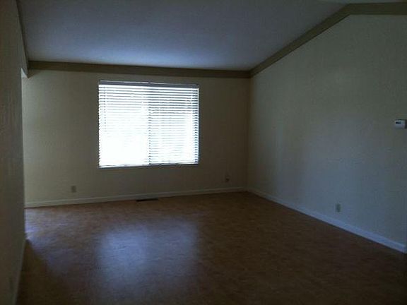 4th image of 3175 Flinthaven Dr