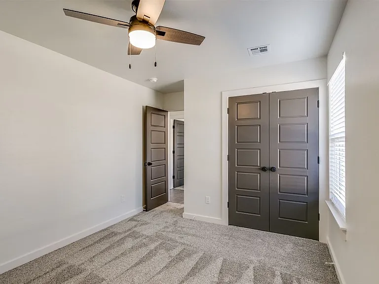 1254 Kingston Rd — Photo 25