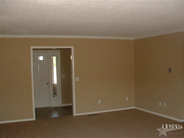 3035 Wilderness Rd photo 1
