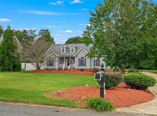 523 Spring Haven Dr, Randleman, NC 27317