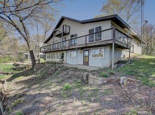 N2386 Trails End Rd, Lodi, WI 53555