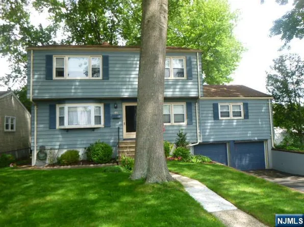 61 Aladdin Ave, Dumont, NJ 07628