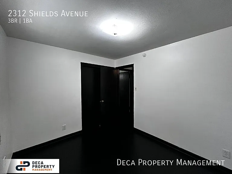 2312 Shields Ave — Photo 10