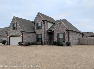 8751 Kenwood Ln, Olive Branch, MS 38654