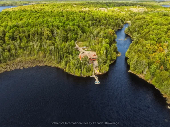 2889 Ahmic Lake Rd, Magnetawan, ON P0A 1P0