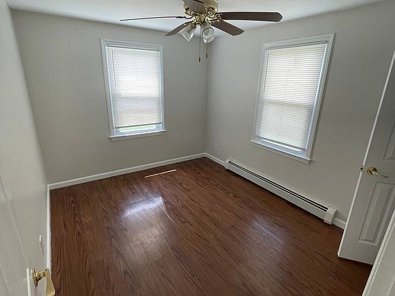 5th image of 13 Byron Pl APT 1