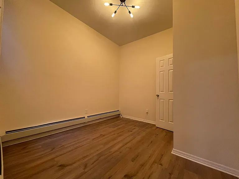 265 Baldwin Ave #3R — Photo 20