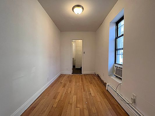 3rd image of 109 Madison St APT 14