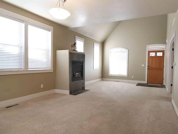 4th image of 926 E Timber Pine Dr
