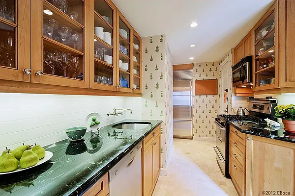 Sold by Corcoran | media 27