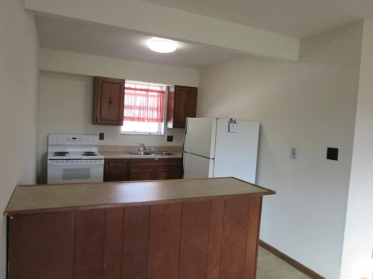 9 Circle Dr #3 — Photo 3