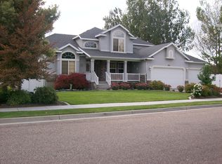 462 Bishops St, Kaysville, UT 84037