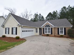 7535 Deer Creek Dr, Union City, GA 30291