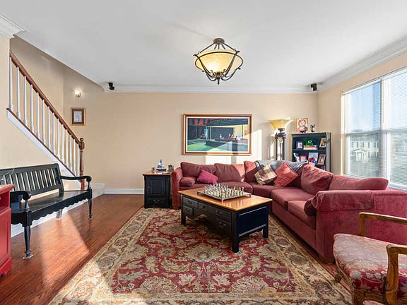 3rd image of 3640 Provence Dr