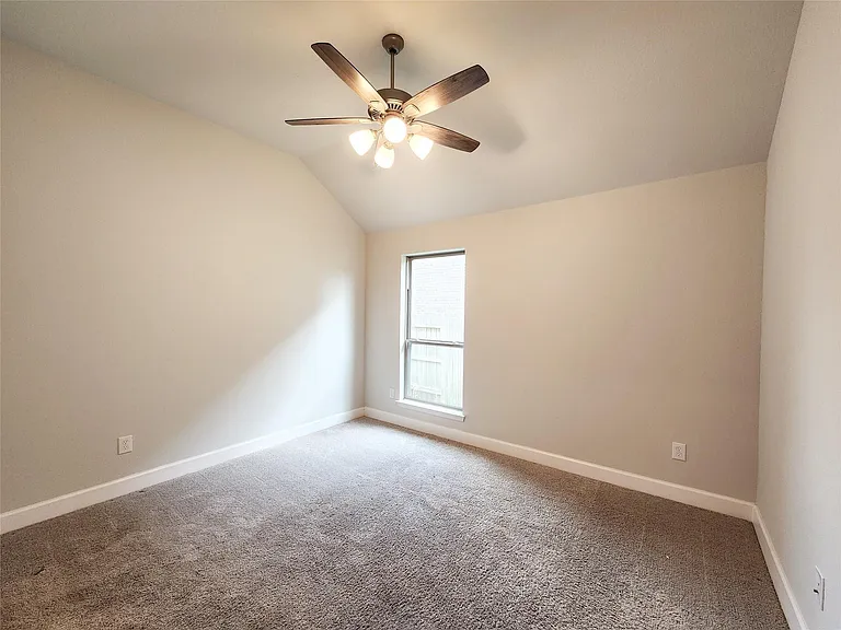 18935 Rosewood Terrace Dr — Photo 6