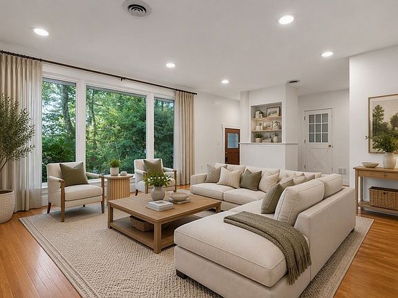 2nd image of 109 Wallis Rd