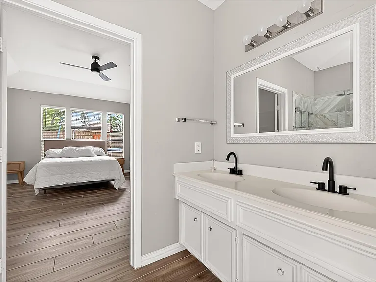 25507 Lyon Springs Ct — Photo 35