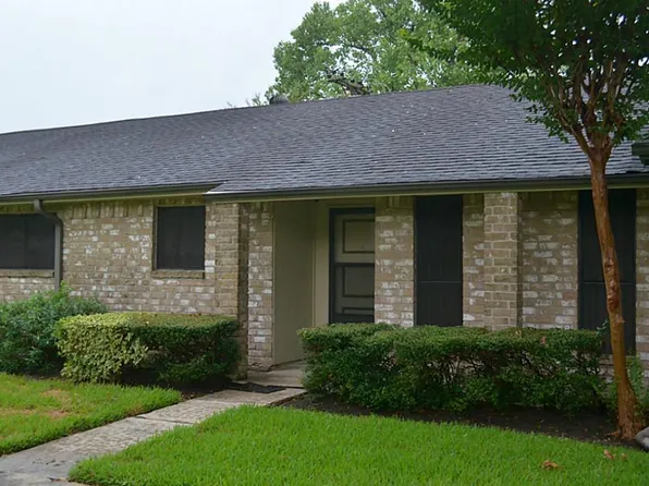 4010 Laura Leigh Ln, Friendswood, TX 77546