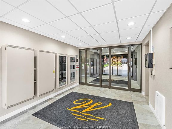 4th image of 9099 Riverside Dr E Unit 906-W