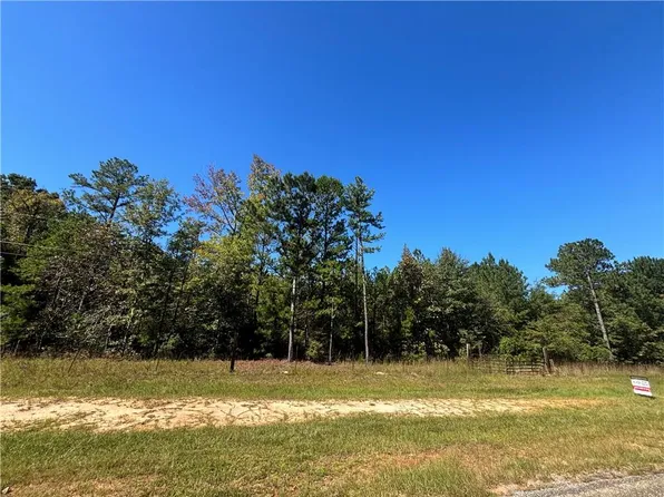 178 Whitetail Rd, Seale, AL 36875