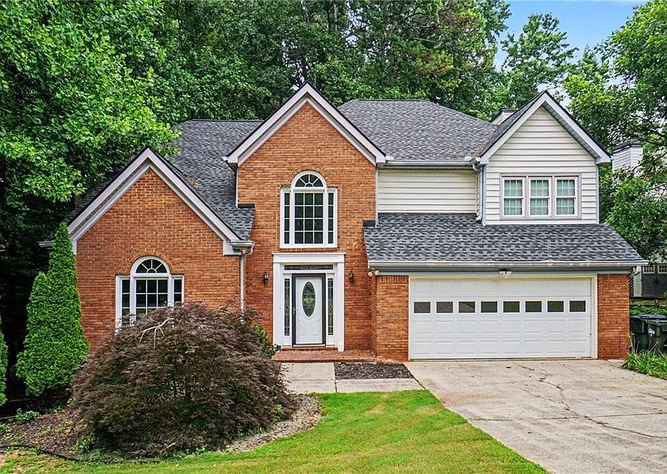 1st image of 810 Deep Lake Dr NW