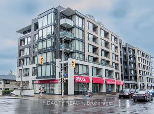 101 Richmond Rd #320, Ottawa, ON K1Z0A6