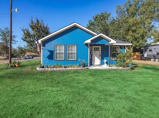 301 N Hinckley St, Blooming Grove, TX 76626