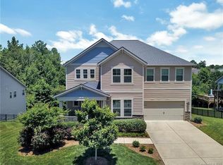 16718 Silversword Dr, Charlotte, NC 28213