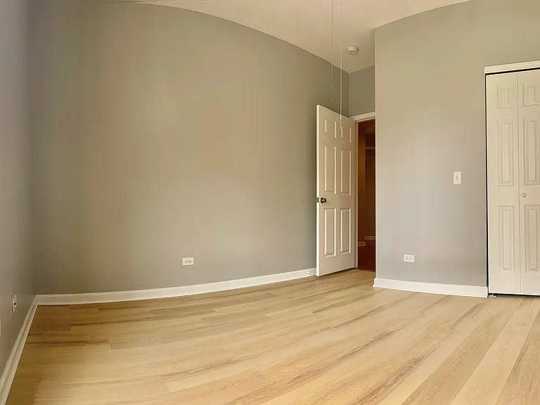 346 E 41st St #2 — Photo 8