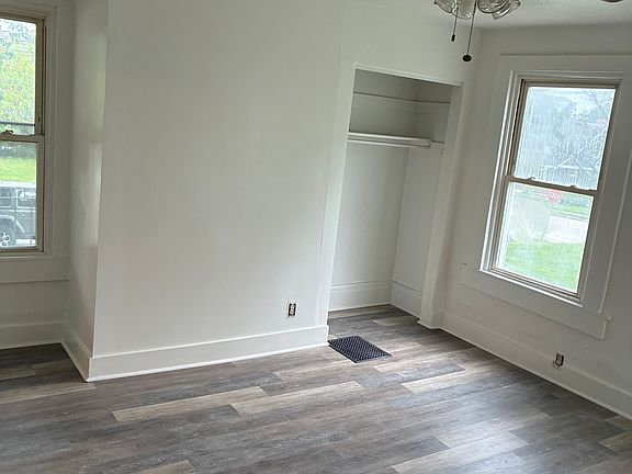 4th image of 3064 Hull Ave APT 3