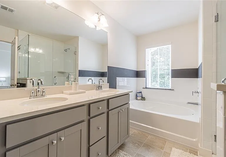 5392 Brooklands Dr — Photo 15