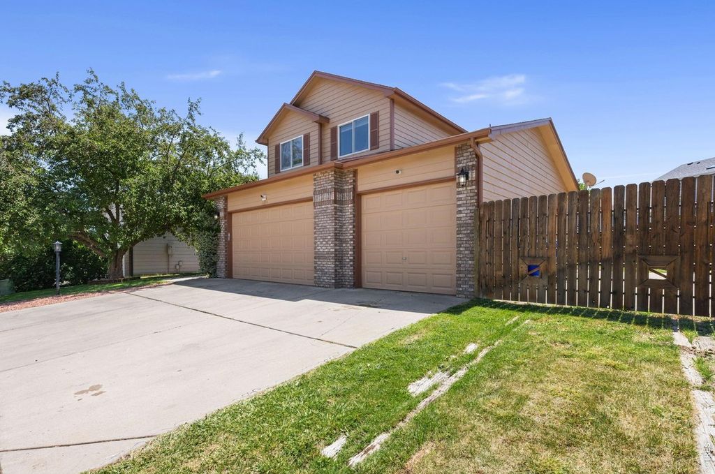 3654 Harding Dr