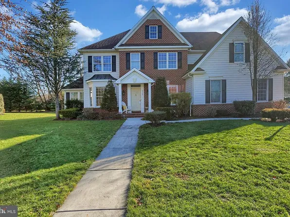 329 Southview Dr, Mechanicsburg, PA 17055